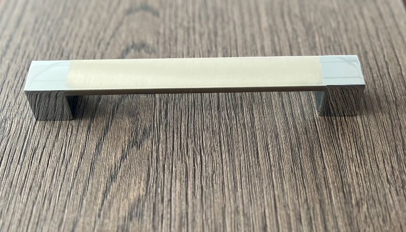 Möbelgriff Edelstahl Optik BA 160 mm Nick