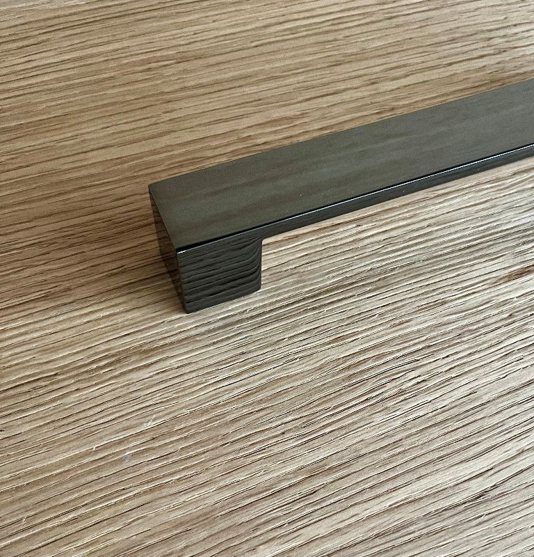 Möbelgriff Nickel Schwarz Glanz BA 160 mm Bill