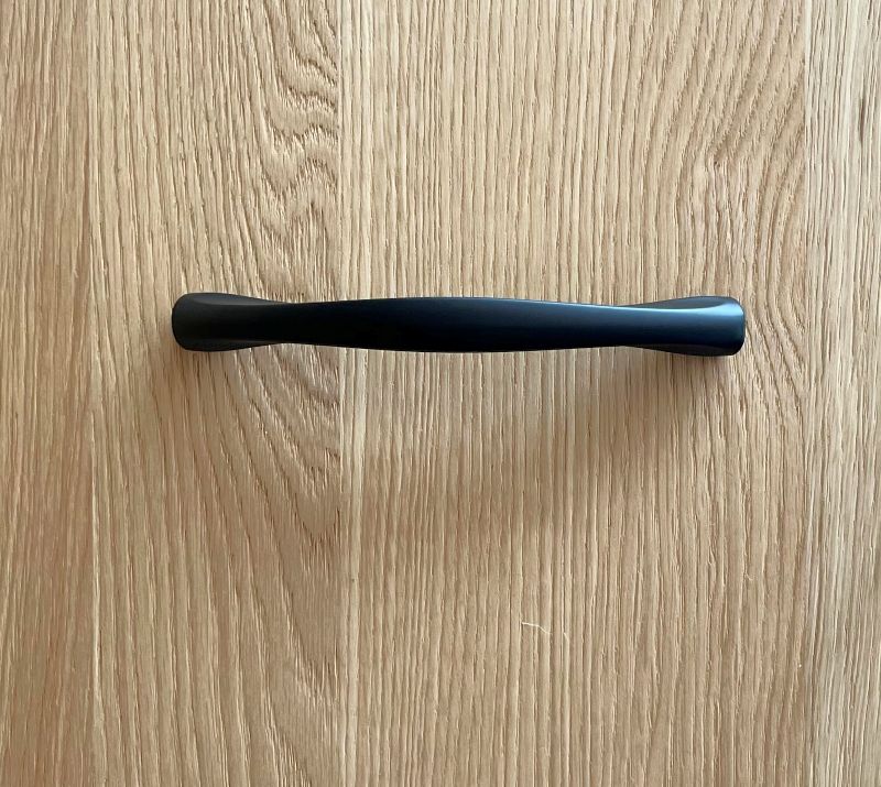 Möbelgriff Schwarz matt BA 160 mm Mia